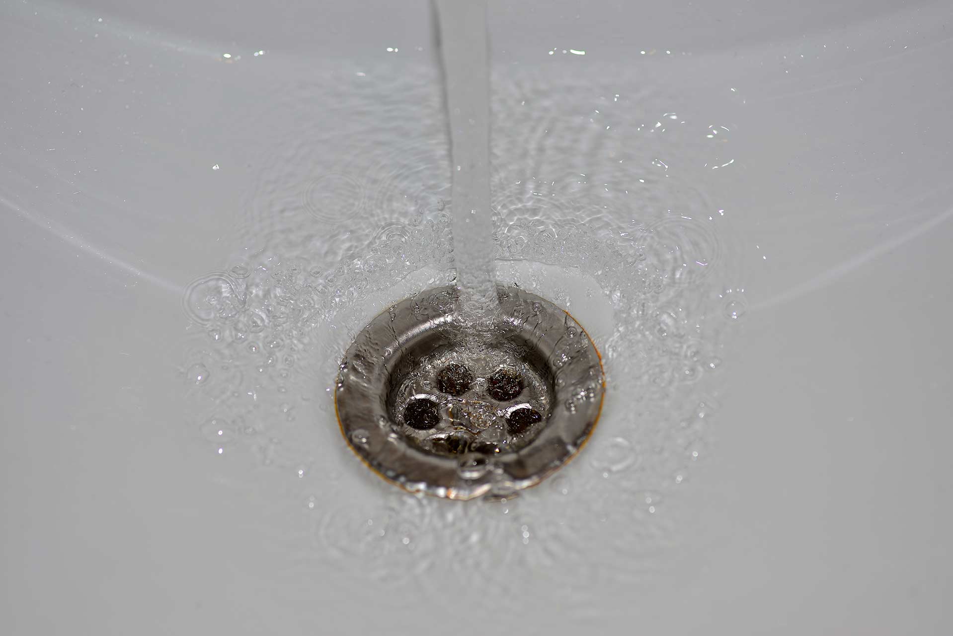 A2B Drains provides services to unblock blocked sinks and drains for properties in Brownhills.